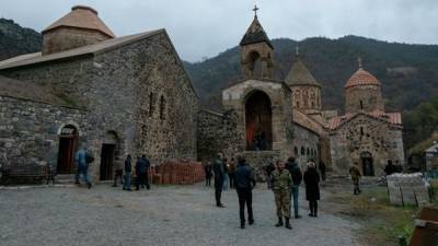 Российские миротворцы в Карабахе выставили пост у христианского монастыря