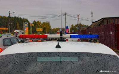 В Тверской области водитель протаранил попутный автомобиль и скрылся с места ДТП с пострадавшим