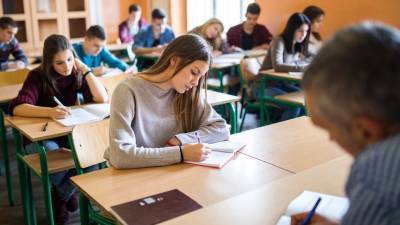 В Карачаево-Черкесии перевели на дистанционное обучение старшеклассников