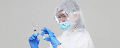 Гендиректор ВОЗ: Вакцина от COVID-19 не способна остановить пандемию