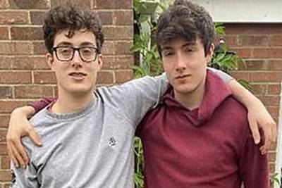 20-летние близнецы нашли способ погасить ипотеку родителей