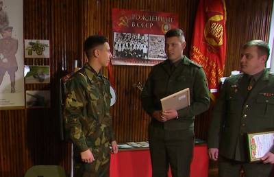 По всей Беларуси наградят лучших солдат-срочников