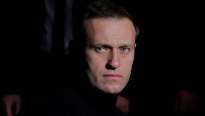 Навальный подал иск против Пескова