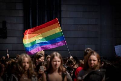 В Петербурге Роспотребнадзор закрыл кафе после жалобы на ЛГБТ-фестиваль «Бок о бок»