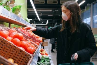 На 10% подорожают продукты в магазинах Петербурга к Новому году