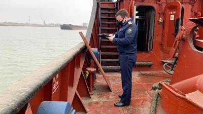 Суда столкнулись на реке в Ростовской области