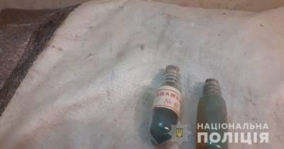 В харьковской школе обнаружили колбы с боевым отравляющим веществом