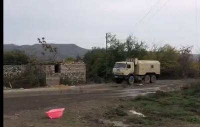 Российские миротворцы взяли в окружение армянских военных, видео