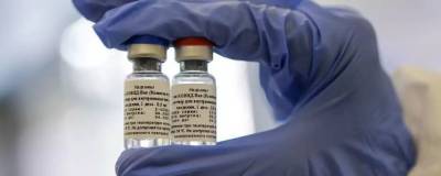 Украинский академик призвал Зеленского закупить российскую вакцину от COVID-19