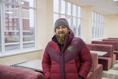 Кадыров велел заменить персонажей Marvel на детских площадках на героев чеченского народа
