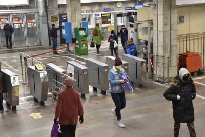 Количество «антимасочников» в метро Новосибирска снизилось в пять раз