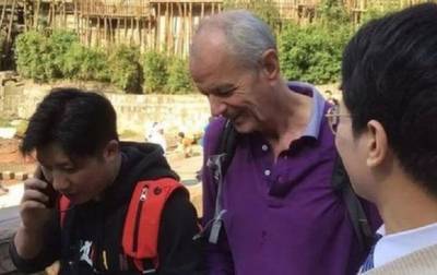 Британский дипломат спас в Китае тонущую студентку