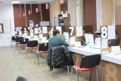 Ульяновцы вправе оформить выплаты по уходу за нетрудоспособным в офисе МФЦ