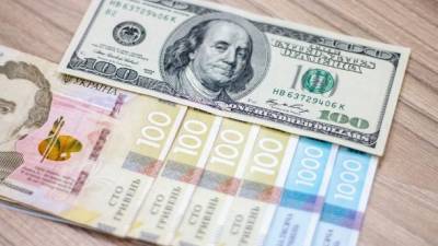 Курс валют: доллар стабилизировался на цене 28,11 грн
