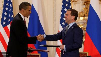 Обама назвал Медведева проявлением "новой России"