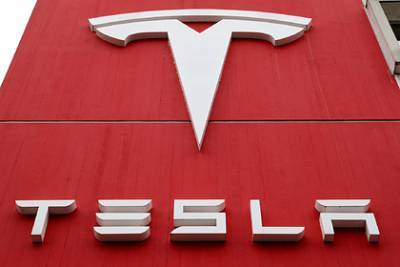 Tesla побьет очередной рекорд и подорожает