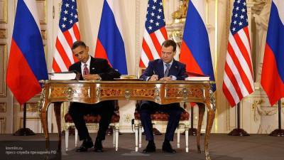 Экс-президент США Обама поделился воспоминаниями о Медведеве