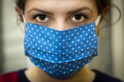 Число заболевших коронавирусом в РФ за сутки выросло на 22 410