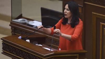 Оппозиция Армении призвала отправить Пашиняна в отставку