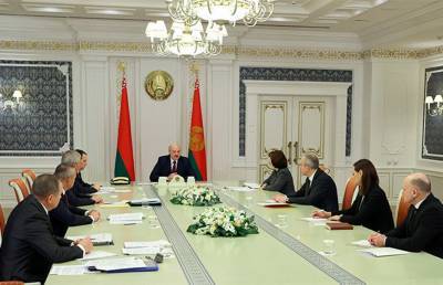 Лукашенко: Самое важное для нас сейчас – это обстановка вокруг Беларуси