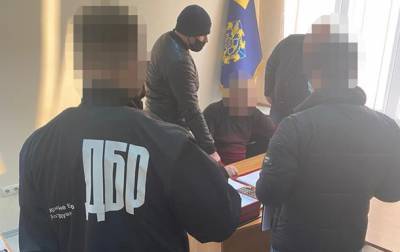 Сотрудника Укртрансбезопасности задержали за систематические взятки