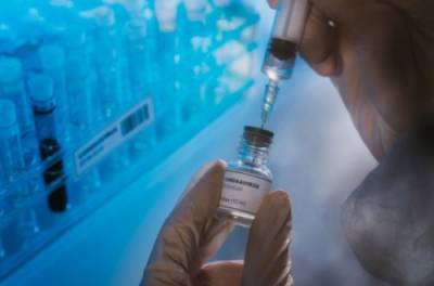 Еврокомиссия подпишет соглашение с пятым производителем вакцины о закупке 405 млн доз