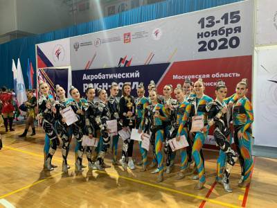 Ростовчане завоевали серебряные медали на всероссийских соревнованиях по акробатическому рок-н-роллу