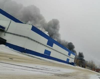 В Челябинске произошел пожар на промышленной площадке