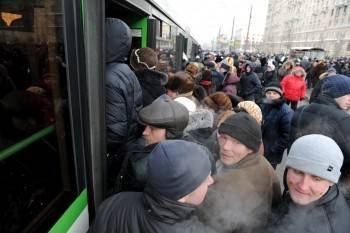 Не дождались автобусов проверяюшие движение общественного транспорта в Вологде