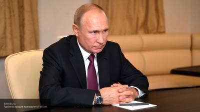 Президент РФ начал саммит БРИКС с теплых слов в адрес главы ЮАР