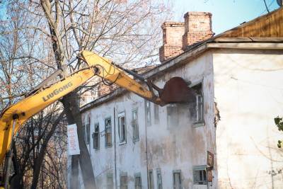 В Пролетарском округе Тулы сносят аварийные дома