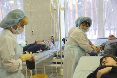 Доноров становится меньше: жителей Кунгура приглашают сдать кровь на станцию переливания