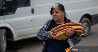 Хлеб, белье, оживающий рынок и одно "но": как Степанакерт возвращается к мирной жизни