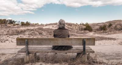 Пенсионерка в шоке: в Латвии ее лишили накопленной американской пенсии
