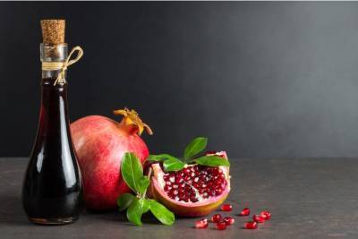 Немецкие ученые нашли противо-КОВИДные свойства сока плодов черноплодной рябины и граната
