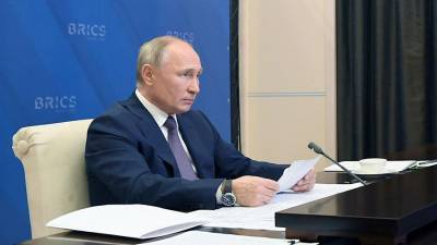 Путин на саммите БРИКС вспомнил поговорку «В семье не без урода»