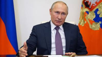 Путин заявил, что борьба с коронавирусом должна быть вне политики