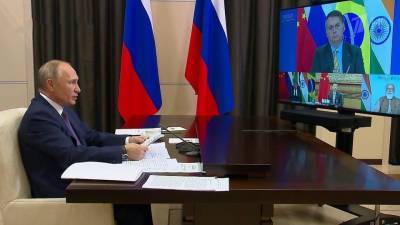 Владимир Путин заявил, что трехстороннее соглашение между Россией, Азербайджаном и Арменией соблюдается