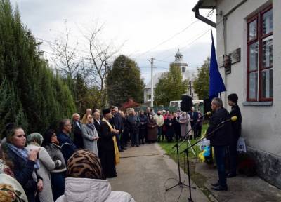 В Тернопольской области открыли мемориальную табличку в честь одного из палачей Бабьего Яра