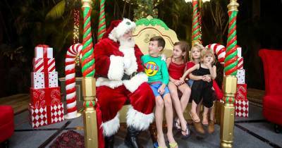 Детям в США запретили сидеть на коленях у Санта-Клауса