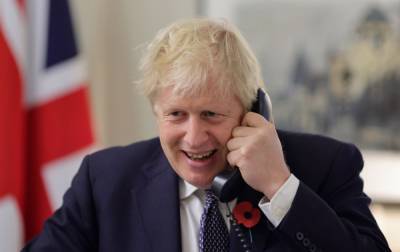 Премьер-министр Британии Джонсон сдал отрицательный тест на COVID-19