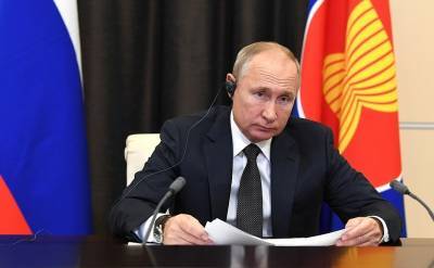 Госдума одобрила законопроект о пожизненной неприкосновенности Путина и Медведева