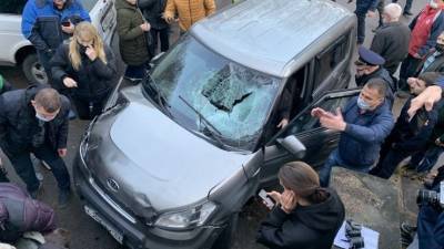 Пенсионер на авто протаранил людей под Калининградом — видео