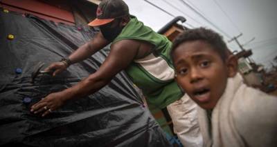 Полная эвакуация: ураган "Йота" обрушился на Карибское побережье
