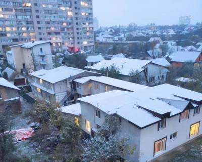 Киев засыпало первым снегом: Фото