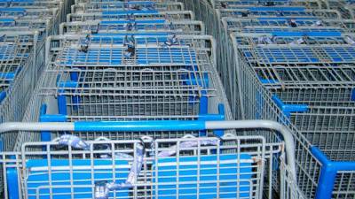 Сеть гипермаркетов Walmart отчиталась о прибыли во время пандемии