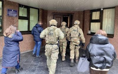 В Харькове задержали фискала, обложившего бизнесмена стотысячной "данью"