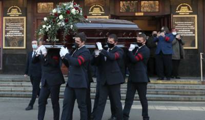 Умер Армен Джигарханян: причина смерти, дата похорон, наследство и пляски на костях
