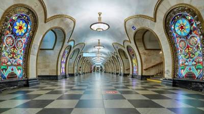 В Москве на год закроют вестибюль станции «Новослободская»