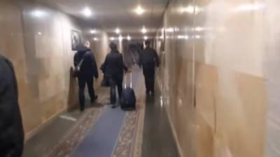 Протесты ФОПов под Радой: журналистов и депутатов выводили по подземным коридорам